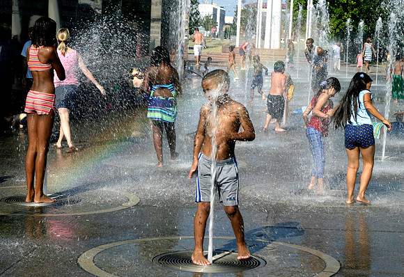 Summer Heat Bicentennial Mall